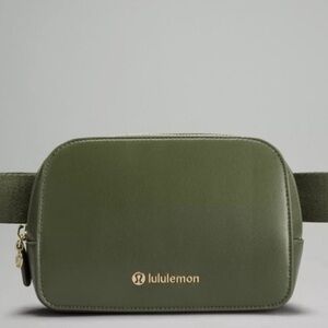 Lululemon Everywhere Belt Bag *Cactus “Leather” BARG/GOLD